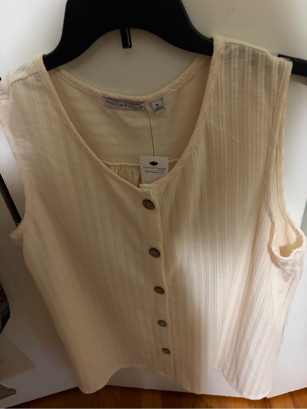 Women Cream  tan Button-Front Sleeveless Top